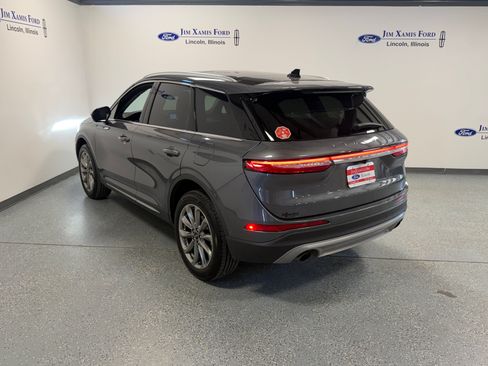 Used 2021 Lincoln Corsair AWD w/ Premium Package image 30