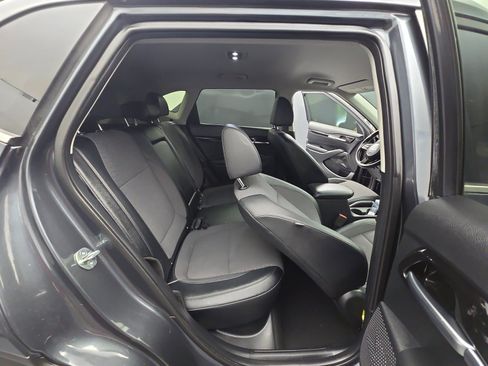 Used 2023 Kia Seltos S FWD image 44