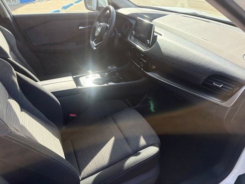 Used 2021 Nissan Rogue SV FWD image 34