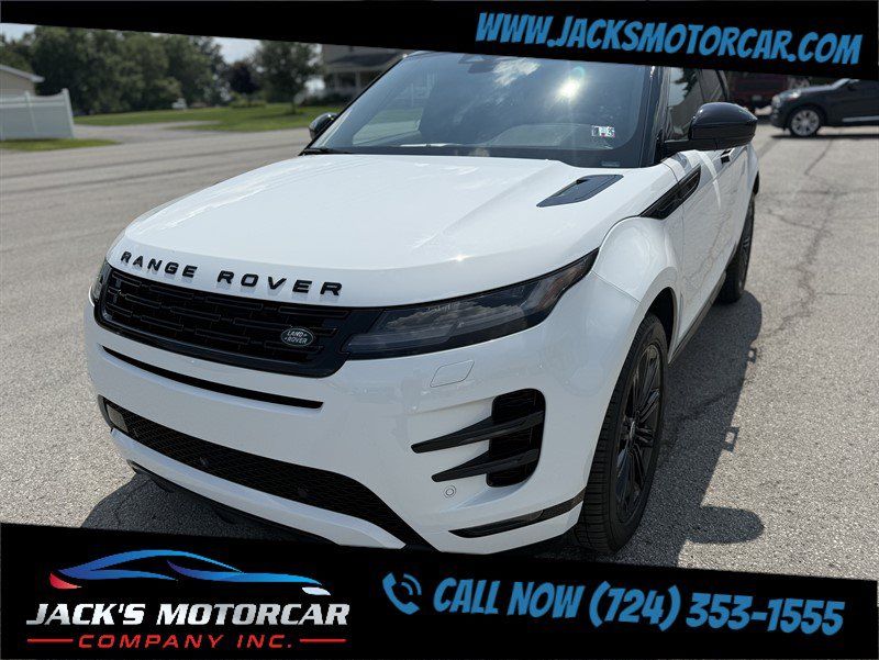 Used 2024 Land Rover Range Rover Evoque Dynamic SE AWD/4WD image 3