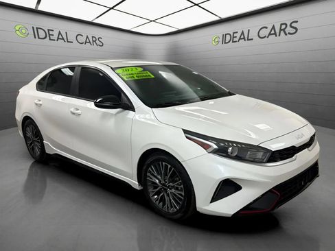 Used 2023 Kia Forte GT-Line FWD image 3