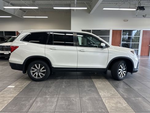 Used 2019 Honda Pilot EX image 8