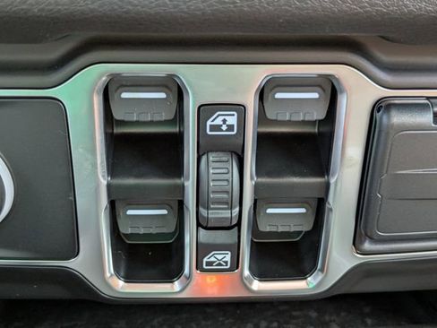 New 2025 Jeep Wrangler Sport S image 22