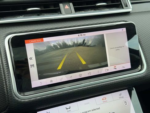 Used 2018 Land Rover Range Rover Velar S image 23