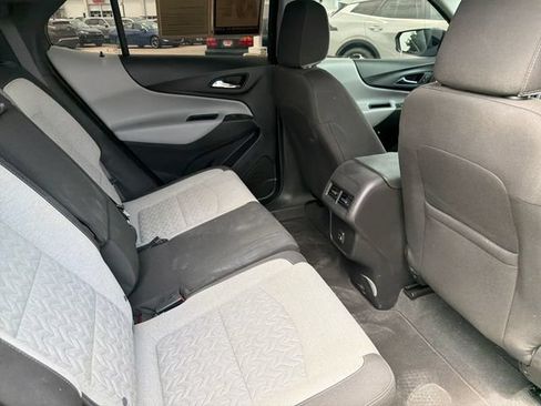 Used 2022 Chevrolet Equinox LS w/ LS Convenience Package FWD image 27