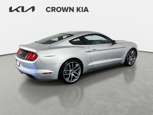 Used 2016 Ford Mustang Premium RWD image 5