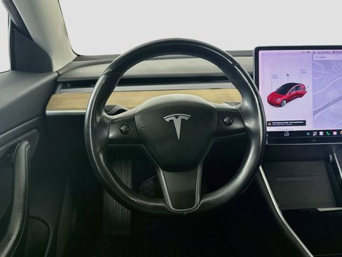 Used 2018 Tesla Model 3 Long Range RWD image 18