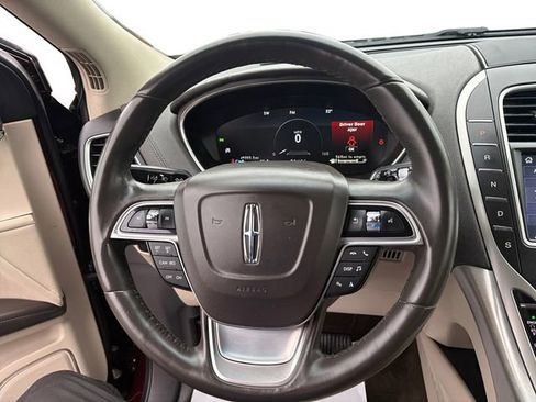 Used 2020 Lincoln Nautilus FWD w/ Equipment Group 101A image 15