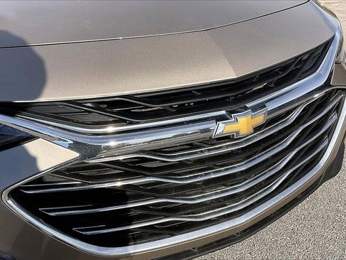 Used 2022 Chevrolet Malibu LT image 8
