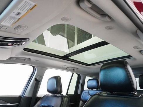 Used 2023 Jeep Grand Cherokee 4WD 4xe image 13