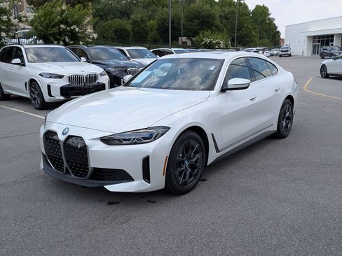 Certified 2023 BMW i4 eDrive40 w/ Premium Package RWD image 7
