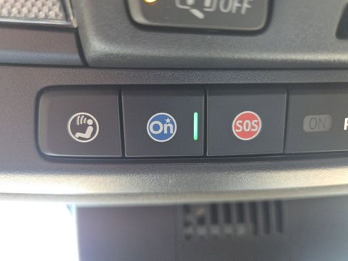 New 2026 GMC Sierra 2500 Denali Ultimate w/ LPO, Black Badging Package image 38