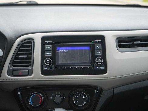 Used 2016 Honda HR-V LX image 19