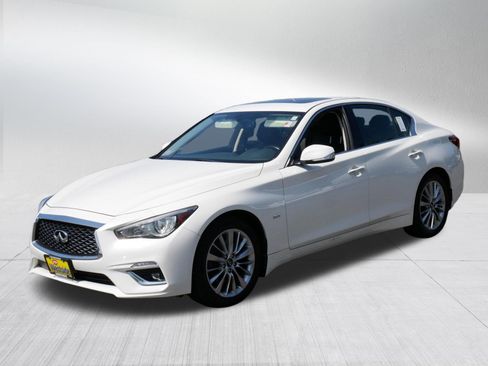Used 2020 INFINITI Q50 Luxe AWD/4WD image 3