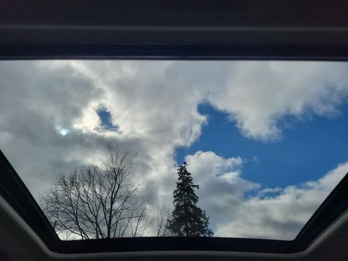 Used 2023 Subaru Forester Premium image 21