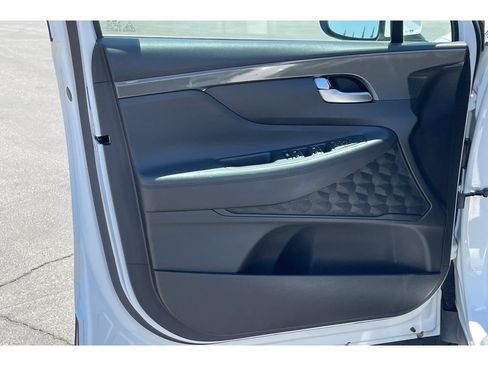 Used 2023 Hyundai Santa Fe SE FWD image 11