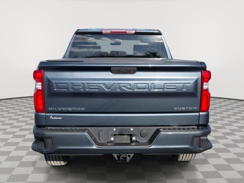 Used 2021 Chevrolet Silverado 1500 Custom image 4