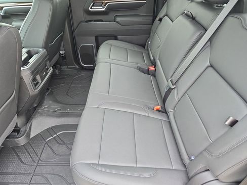 New 2026 Chevrolet Silverado 1500 LT w/ Leather Package RWD image 14
