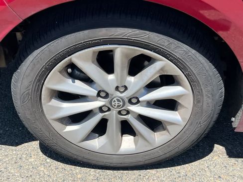 Used 2022 Toyota Corolla LE w/ LE Convenience Package FWD image 17