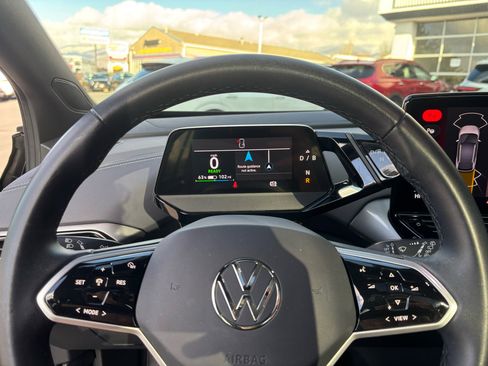 Used 2023 Volkswagen ID.4 Pro S image 4