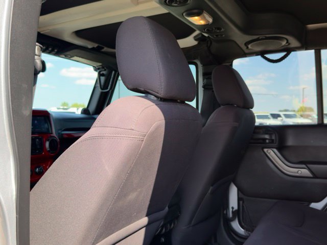 Used 2013 Jeep Wrangler Unlimited Sport AWD/4WD image 18