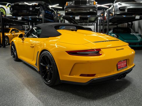 Used 2019 Porsche 911 Speedster RWD image 50