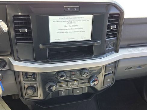 Used 2025 Ford F250 XLT w/ FX4 Off-Road Package AWD/4WD image 19