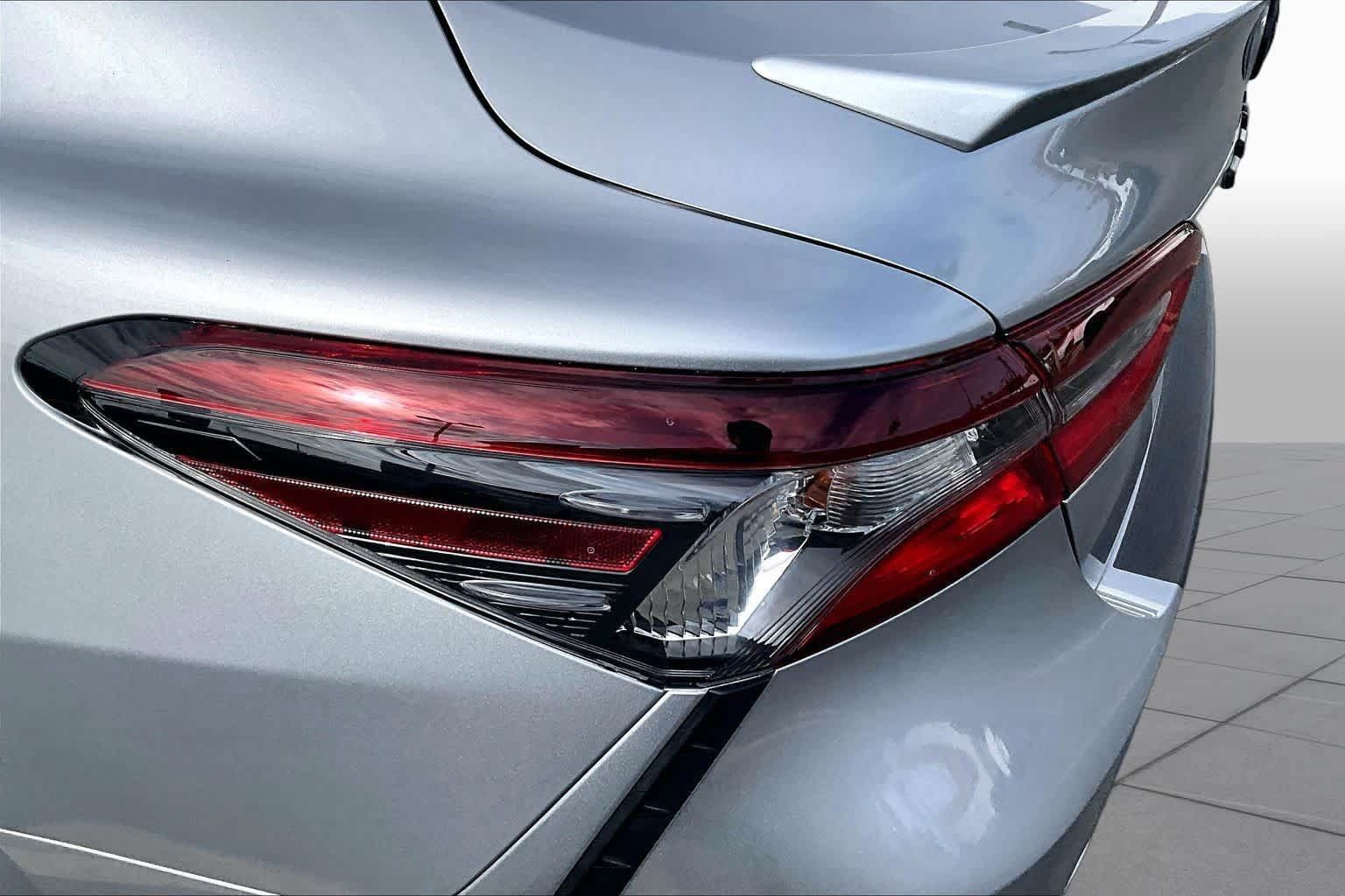 Used 2024 Toyota Camry SE w/ Convenience Package FWD image 28