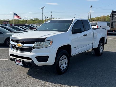 Used 2015 Chevrolet Colorado W/T w/ WT Convenience Package image 7