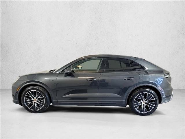 Certified 2026 Porsche Macan 4 Electric AWD/4WD image 2