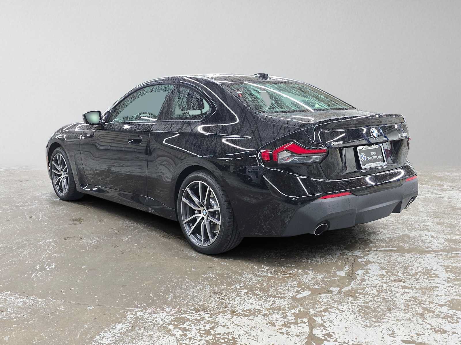 Used 2023 BMW 230i xDrive Coupe w/ Convenience Package AWD/4WD image 5