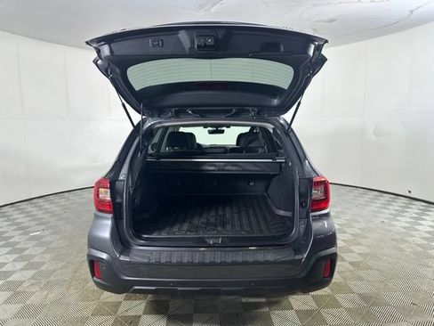 Used 2019 Subaru Outback 2.5i Limited AWD/4WD image 9