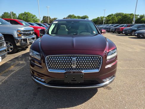 Used 2023 Lincoln Nautilus Black Label w/ Class II Trailer Tow Package AWD/4WD image 7