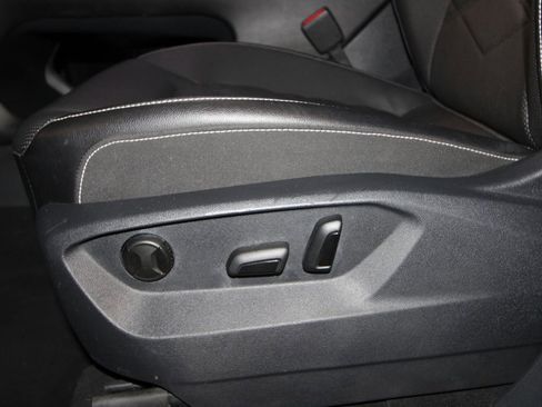 Used 2025 Volkswagen Atlas SE image 7