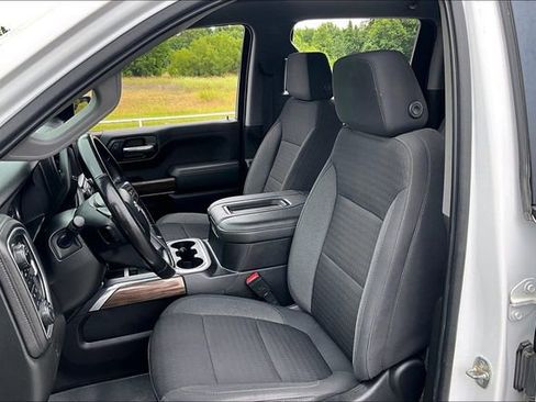 Used 2022 Chevrolet Silverado 1500 LT Trail Boss w/ Convenience Package II AWD/4WD image 22