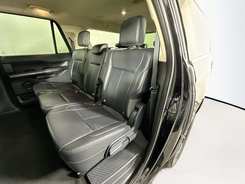 Used 2024 Ford Expedition Max XLT image 26