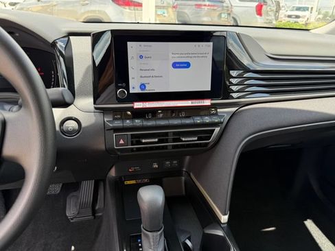 Used 2026 Toyota Camry LE w/ Convenience Package FWD image 17