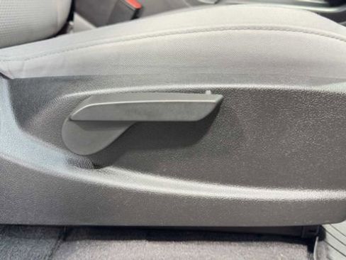 Used 2019 GMC Canyon 2WD Crew Cab w/ Convenience Package image 13