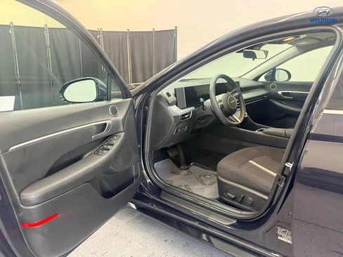 Used 2025 Hyundai Sonata SEL FWD image 14