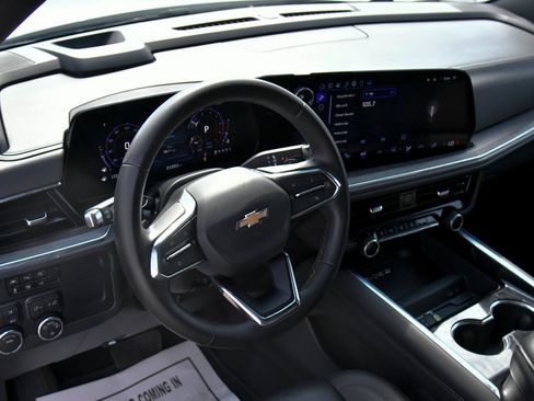Used 2025 Chevrolet Tahoe LT AWD/4WD image 14