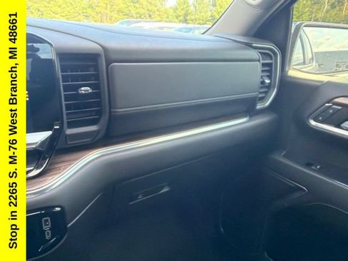 Used 2023 Chevrolet Silverado 1500 LT AWD/4WD image 30