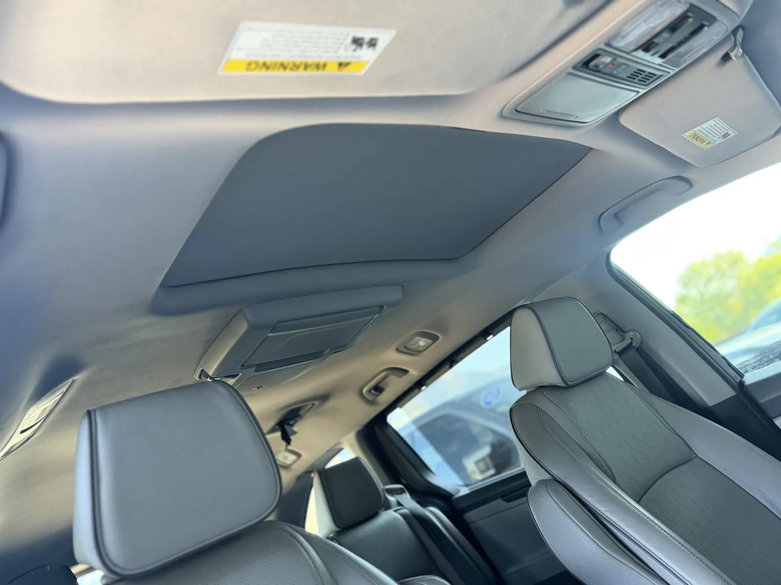 Used 2023 Honda Odyssey Elite image 21