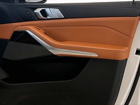 Used 2019 BMW X7 xDrive50i w/ Premium Package AWD/4WD image 20