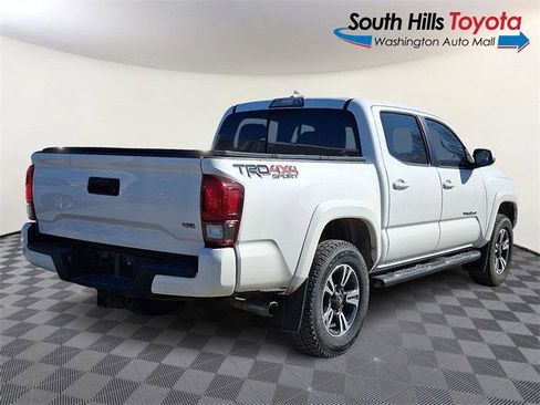 Certified 2018 Toyota Tacoma TRD Sport image 6