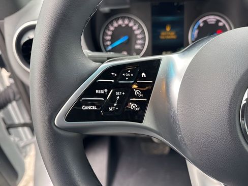 Used 2024 Mercedes-Benz eSprinter 170 Cargo image 11