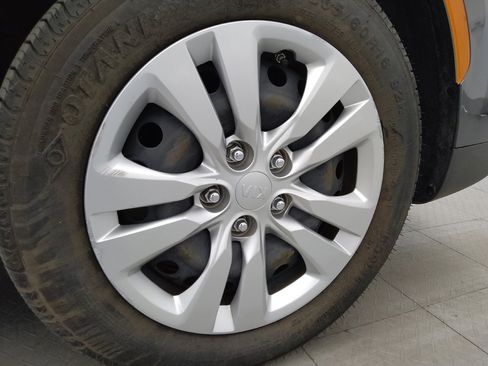 Used 2020 Kia Soul LX FWD image 31