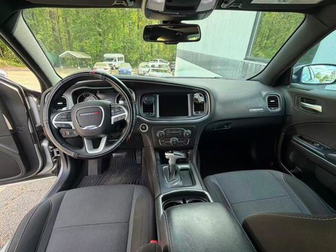 Used 2016 Dodge Charger SXT w/ Rallye Group image 8
