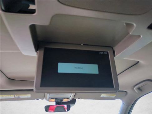 Used 2022 Honda Pilot Touring image 18