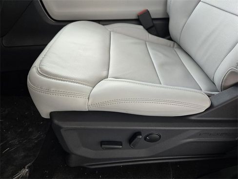 New 2026 Ford Expedition Max Platinum w/ Driver's Package image 18