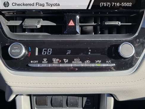 Used 2023 Toyota Corolla Cross LE image 18